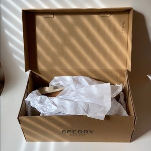 NEW Sperry A/O Lug Boat Tan Women’s